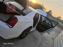 کرایسلەر 300